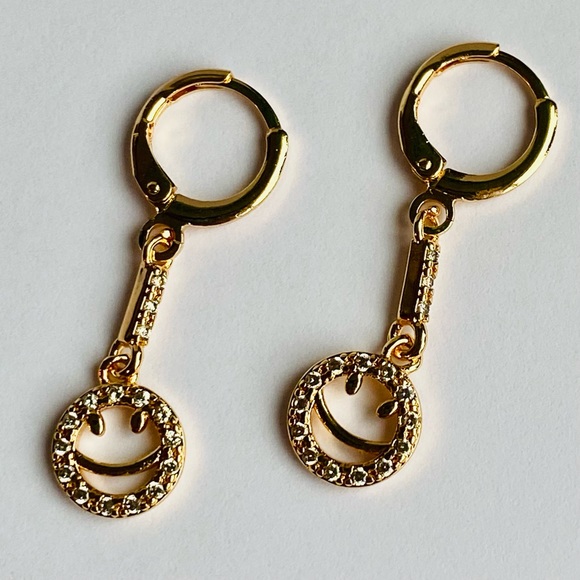 18K Gold Filled Smile Hoop Dangle Drop Earring Clear Cubic Zircon CZ Smiley - Picture 10 of 14